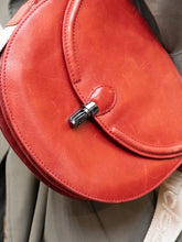 Load image into Gallery viewer, AUNTS &amp; UNCLES x Red Leather Shoulder Purse