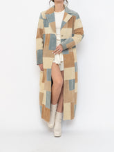 Load image into Gallery viewer, Vintage x WILSONS LEATHER x Beige, Blue Patchwork Suede Coat (S-L)