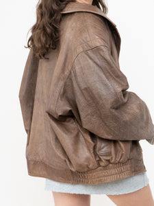 Vintage x Made in Canada x Light Brown Faded Leather Bomber Jacket (XS-M)