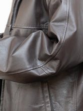 Load image into Gallery viewer, Vintage x Made in Winnipeg x Brown Leather Fleece-Collared Jacket (S-L)