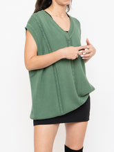Load image into Gallery viewer, Vintage x Made in Italy x Green Cotton Knit Vest (S-L)
