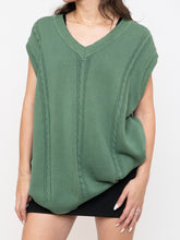 Load image into Gallery viewer, Vintage x Made in Italy x Green Cotton Knit Vest (S-L)