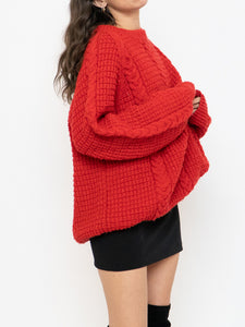 Vintage x Red Cozy Hand-Knit Sweater (XS-XL)