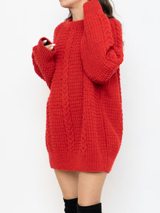 Vintage x Red Cozy Hand-Knit Sweater (XS-XL)