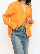 Load image into Gallery viewer, Vintage x ALFRED SUNG Orange Pure Silk Button Up (S-L)