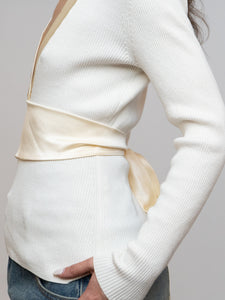 Vintage x Made in Hong Kong x Cream Silk Knit Wrap Sweater (M)