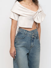 Load image into Gallery viewer, Vintage x Cream Satin Cropped Bow Top (XS-M)