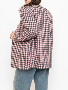 Vintage x Made in Canada x Soft Wool-Blend Pink Houndstooth Blazer (XS-L)