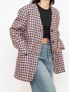 Vintage x Made in Canada x Soft Wool-Blend Pink Houndstooth Blazer (XS-L)
