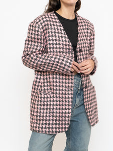 Vintage x Made in Canada x Soft Wool-Blend Pink Houndstooth Blazer (XS-L)