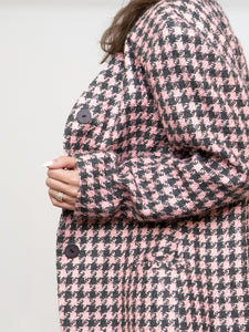 Vintage x Made in Canada x Soft Wool-Blend Pink Houndstooth Blazer (XS-L)