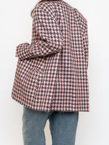 Vintage x Made in Canada x Soft Wool-Blend Pink Houndstooth Blazer (XS-L)