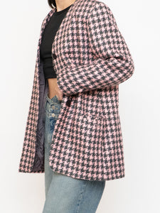 Vintage x Made in Canada x Soft Wool-Blend Pink Houndstooth Blazer (XS-L)