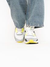 Load image into Gallery viewer, NIKE x Fluorescent Yellow &amp; Grey Airmax 90 (6.5-7.5W)