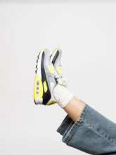 Load image into Gallery viewer, NIKE x Fluorescent Yellow &amp; Grey Airmax 90 (6.5-7.5W)