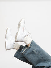 Load image into Gallery viewer, Vintage x NIKE White &amp; Pink Sneakers (7-8)