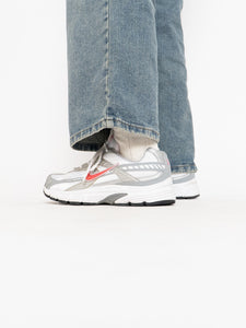 NIKE x White & Pink Initiator Sneakers (8-9W)