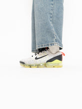 Load image into Gallery viewer, NIKE x Fluorescent Yellow &amp; Grey Vapormax (7Y, 9W)