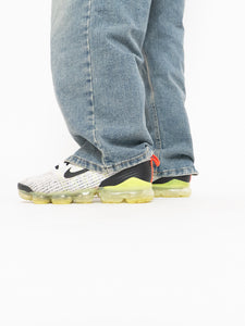 NIKE x Fluorescent Yellow & Grey Vapormax (7Y, 9W)
