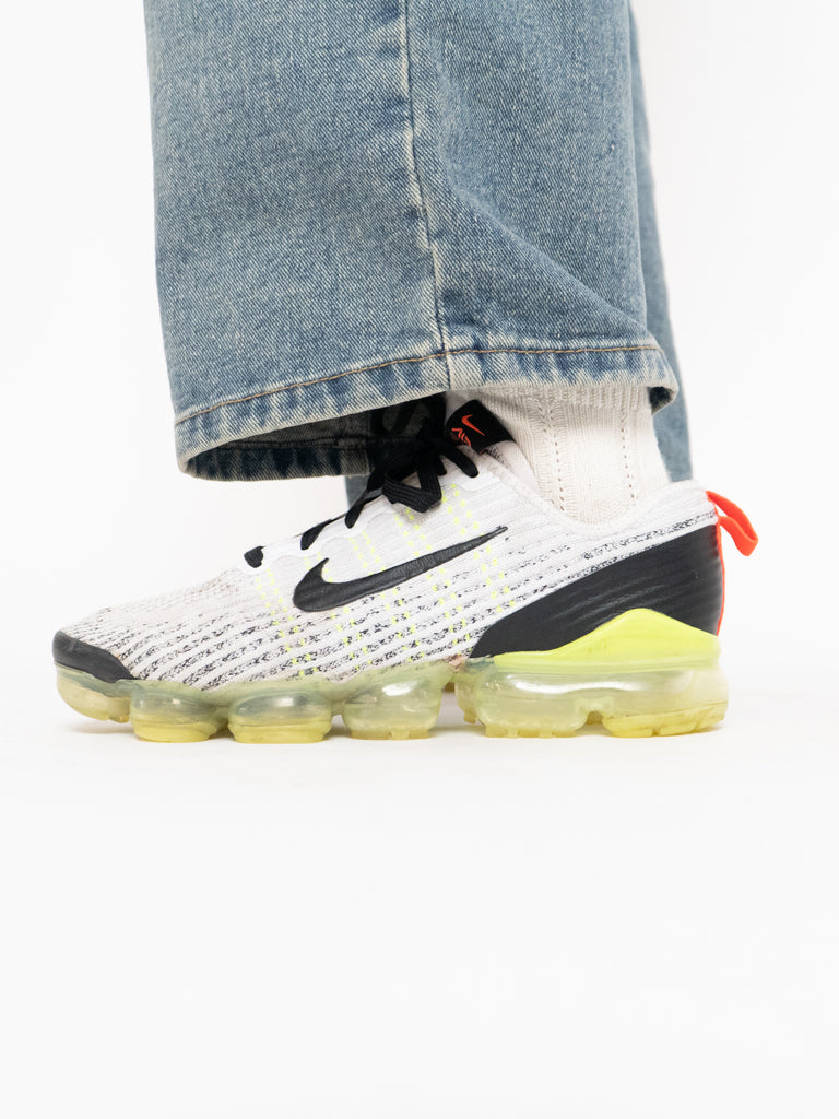 NIKE x Fluorescent Yellow & Grey Vapormax (7Y, 9W)