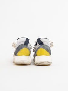 NIKE x Yellow, White & Grey Jordans (8 M, 10W)