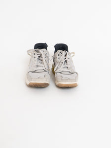 NIKE x Yellow, White & Grey Jordans (8 M, 10W)