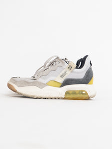 NIKE x Yellow, White & Grey Jordans (8 M, 10W)
