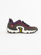 Load image into Gallery viewer, Vintage x NIKE ACG Purple &amp; Green Sneakers (11.5M)