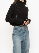 Load image into Gallery viewer, Vintage x Made in Italy x Sarah Pacini Cropped Deep Brown Ribbed Wool-Blend Turtleneck (XS, S)