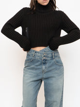 Load image into Gallery viewer, Vintage x Made in Italy x Sarah Pacini Cropped Deep Brown Ribbed Wool-Blend Turtleneck (XS, S)
