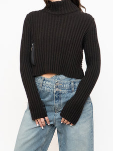 Vintage x Made in Italy x Sarah Pacini Cropped Deep Brown Ribbed Wool-Blend Turtleneck (XS, S)