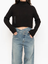 Load image into Gallery viewer, Vintage x Made in Italy x Sarah Pacini Cropped Deep Brown Ribbed Wool-Blend Turtleneck (XS, S)