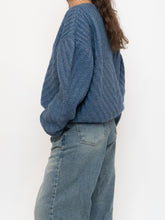 Load image into Gallery viewer, Vintage x Blue Speckled Chunky Wool Knit Sweater (M-XL)