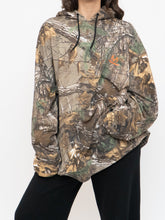 Load image into Gallery viewer, REALTREE x Deadstock Camo Hoodie (2XL)