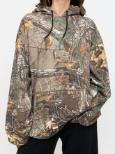 Load image into Gallery viewer, REALTREE x Deadstock Camo Hoodie (2XL)