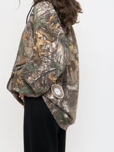 Load image into Gallery viewer, REALTREE x Deadstock Camo Hoodie (2XL)