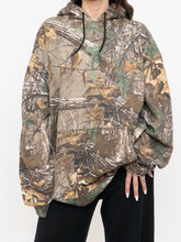 Load image into Gallery viewer, REALTREE x Deadstock Camo Hoodie (2XL)