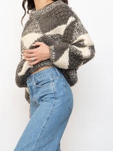 Load image into Gallery viewer, Vintage x NEGRESCO Grey, Cream Chunky Wool-Blend Knit Sweater (XS-M)