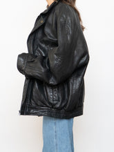 Load image into Gallery viewer, Vintage x Made in Canada x Black Pebble Leather Bomber (S-XL)