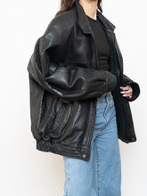 Load image into Gallery viewer, Vintage x Made in Canada x Black Pebble Leather Bomber (S-XL)