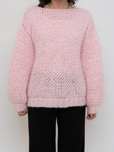 Load image into Gallery viewer, Vintage x Handmade Baby Pink Chunky Knit Sweater (XS-L)