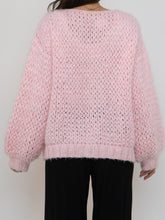 Load image into Gallery viewer, Vintage x Handmade Baby Pink Chunky Knit Sweater (XS-L)