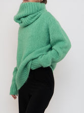 Load image into Gallery viewer, Vintage x SARA CORSI Mohair-blend Chunky Green Knit Turtleneck (XS-L)