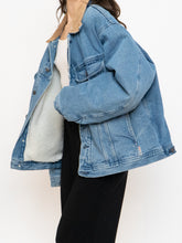 Load image into Gallery viewer, Vintage x Mid-Wash Denim Fleece Jacket (M-2XL)