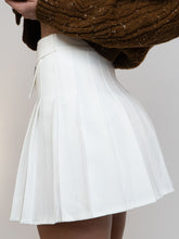 Load image into Gallery viewer, Deadstock x Modern White Pleated Mini Skort (XXS, XS)