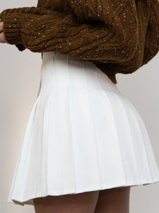 Deadstock x Modern White Pleated Mini Skort (XXS, XS)