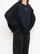 Load image into Gallery viewer, NIKE x Black, White Cropped Crewneck (S-2XL)