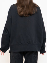 Load image into Gallery viewer, NIKE x Black, White Cropped Crewneck (S-2XL)