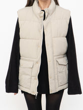 Load image into Gallery viewer, GAP x Beige Puffer Vest (S-L)