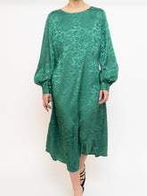 Load image into Gallery viewer, ICHI x Green Floral Longsleeve Satin Dress (S, M)